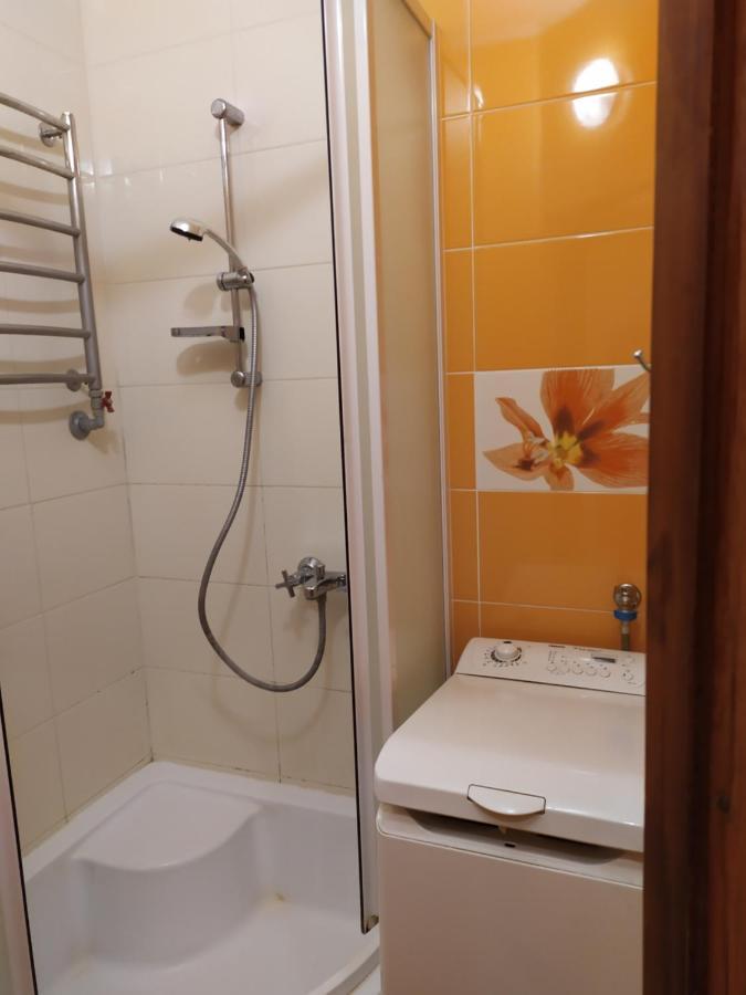 Three Bedroom Stepana Bandery Street Rivne Kültér fotó