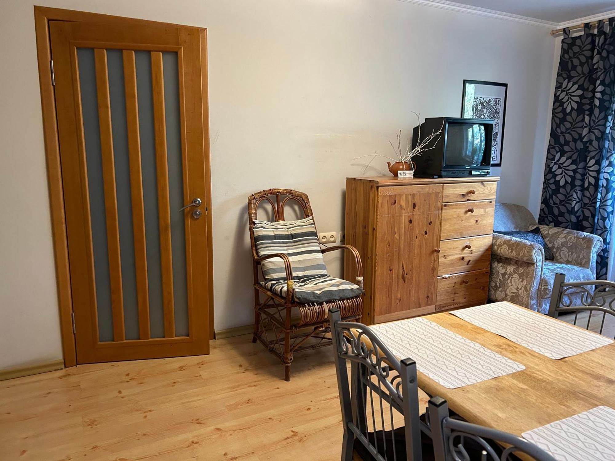 Three Bedroom Stepana Bandery Street Rivne Kültér fotó