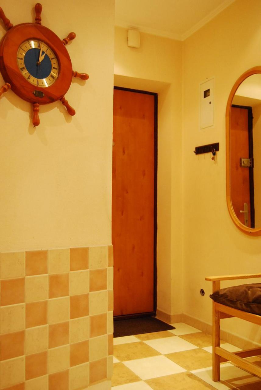 Three Bedroom Stepana Bandery Street Rivne Kültér fotó
